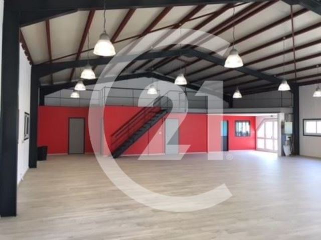 Agrandir la photo Local d'activité à louer - 360.0 m2 - 26 - Drome