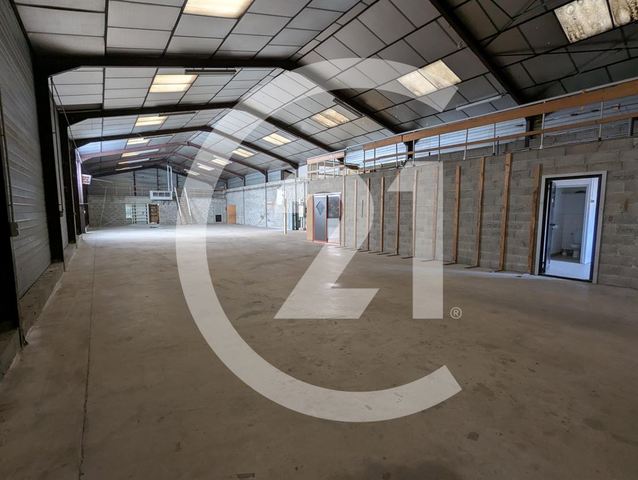 Local d'activité à louer - 900.0 m2 - 26 - Drome