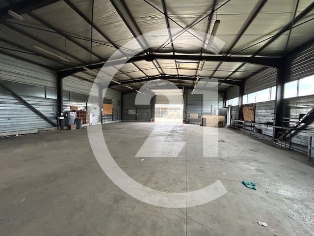 Agrandir la photo Local d'activité à louer - 600.0 m2 - 26 - Drome