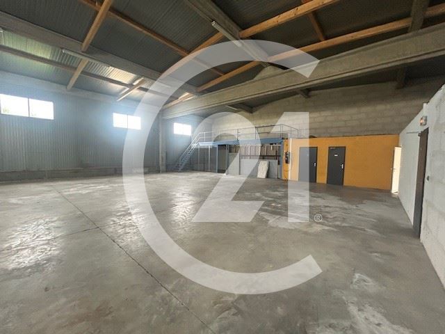 Agrandir la photo Local d'activité à louer - 380.0 m2 - 26 - Drome