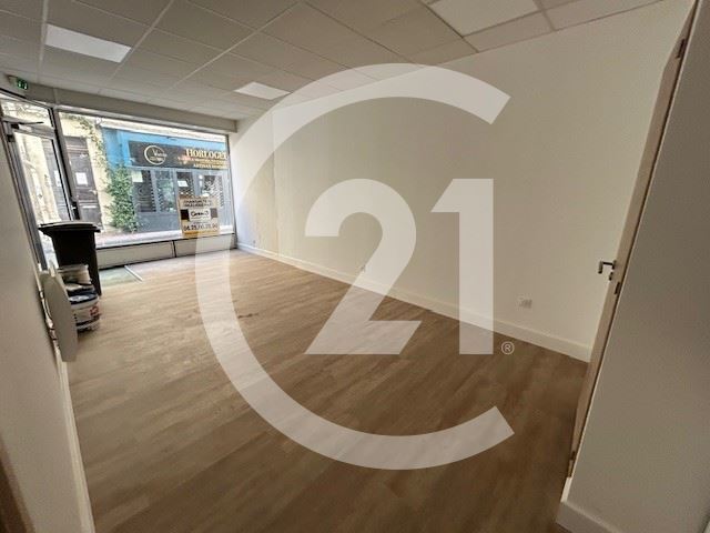 Local commercial à louer - 24.0 m2 - 26 - Drome