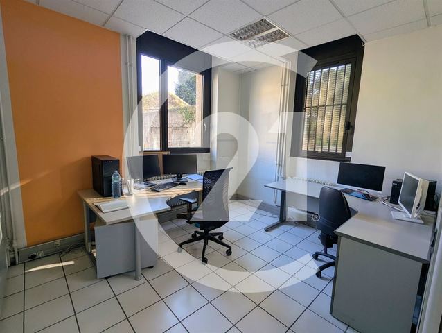 Agrandir la photo Bureaux à louer - 95.0 m2 - 26 - Drome