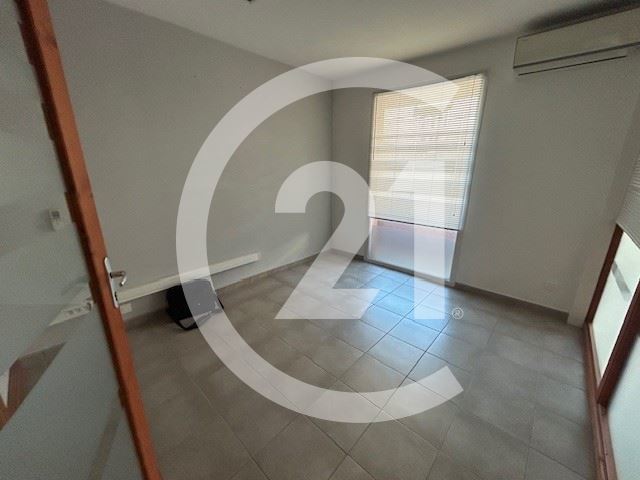 Local commercial à louer - 51.0 m2 - 26 - Drome