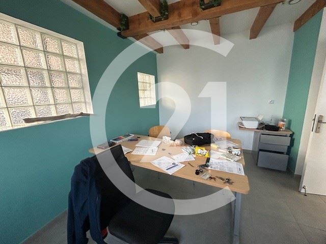 Local commercial à louer - 250.0 m2 - 26 - Drome