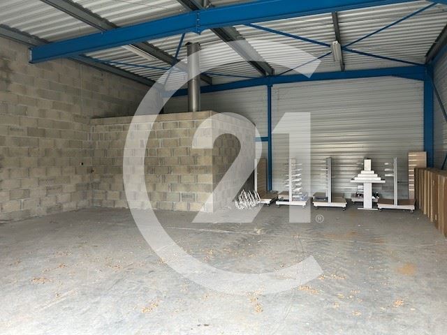 Local commercial à louer - 1500.0 m2 - 38 - Isere