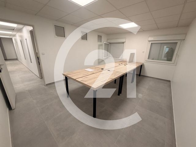 Local commercial à louer - 20.0 m2 - 26 - Drome