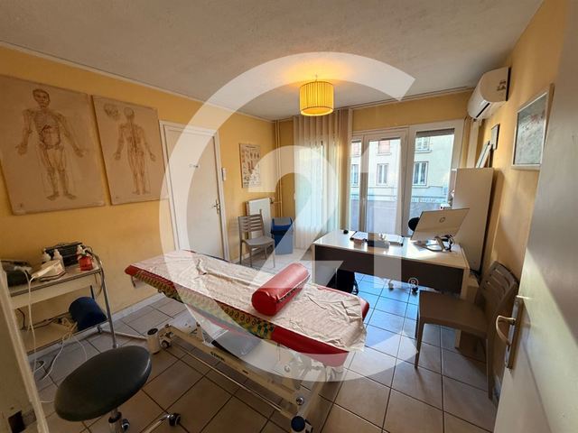 Bureaux à louer - 46.0 m2 - 26 - Drome