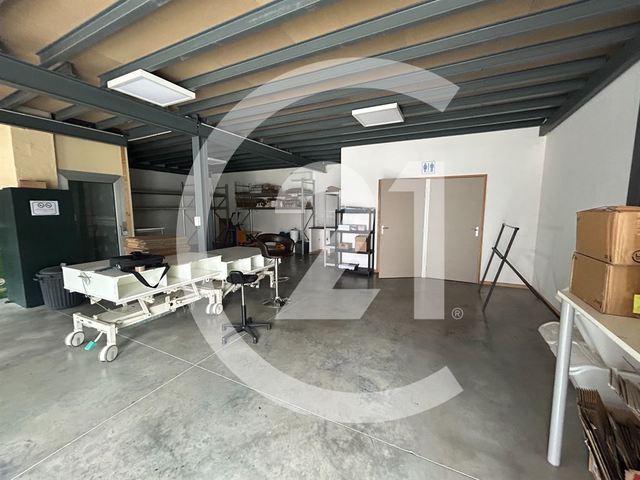 Local d'activité à louer - 200.0 m2 - 26 - Drome