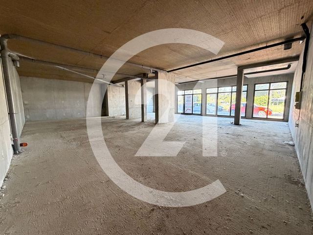 Local commercial à louer - 189.0 m2 - 26 - Drome
