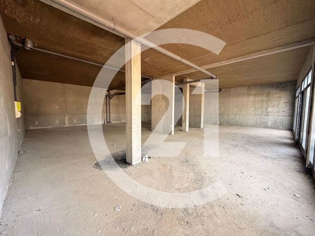 Local commercial à louer - 189.0 m2 - 26 - Drome
