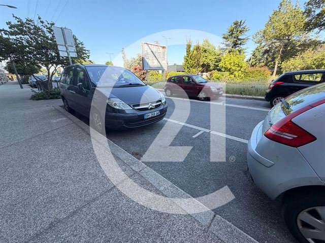 Local commercial à louer - 189.0 m2 - 26 - Drome