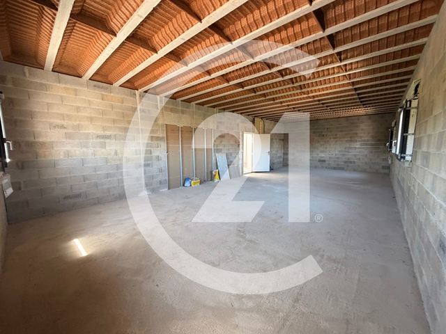 Bureaux à louer - 75.0 m2 - 07 - Ardeche