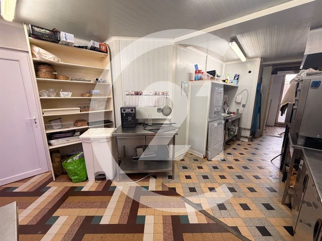Local commercial à louer - 87.0 m2 - 26 - Drome